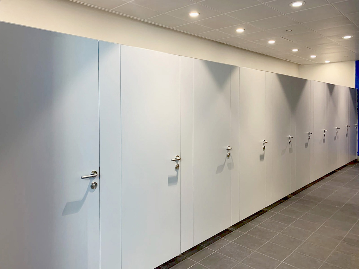 Lift hangende WC-cabines